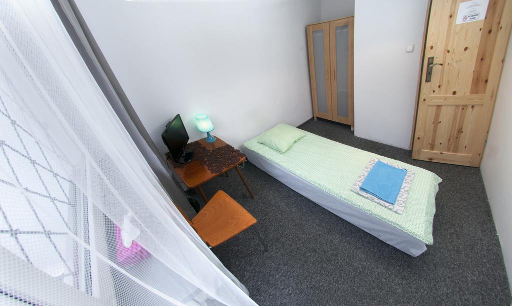 Wierzbno Hostel วอร์ซอ ภายนอก รูปภาพ