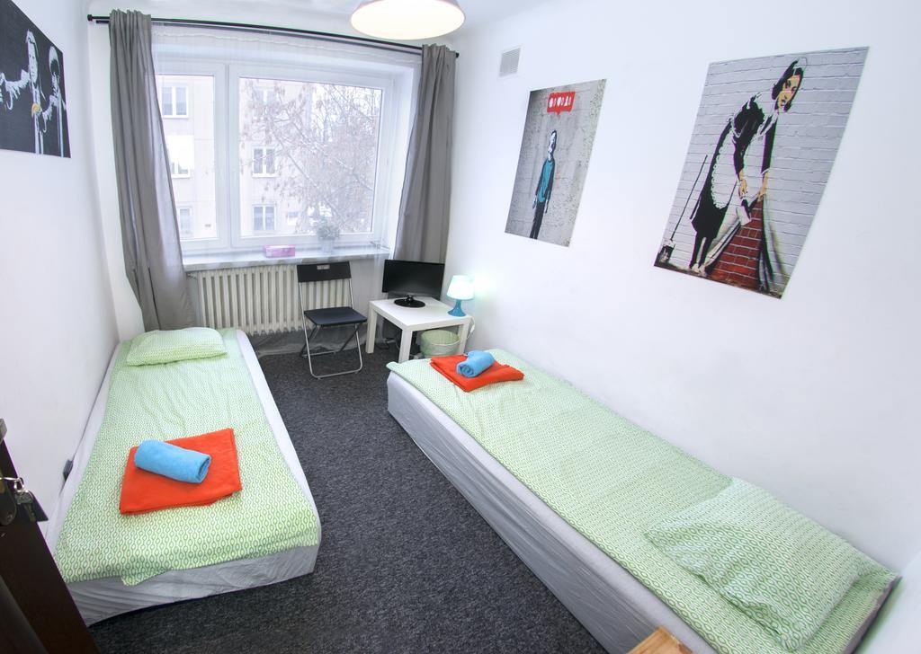 Wierzbno Hostel วอร์ซอ ภายนอก รูปภาพ