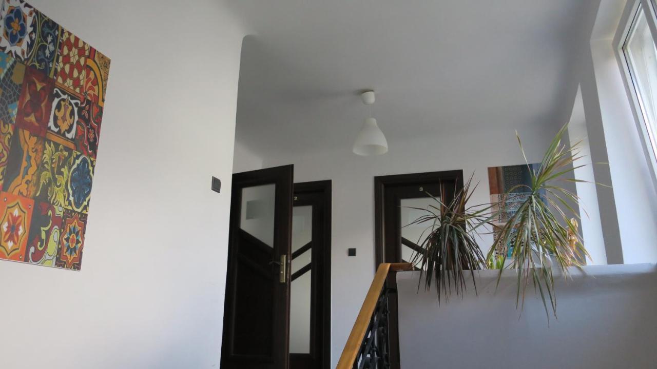 Wierzbno Hostel วอร์ซอ ภายนอก รูปภาพ